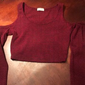 Long sleeve crop top